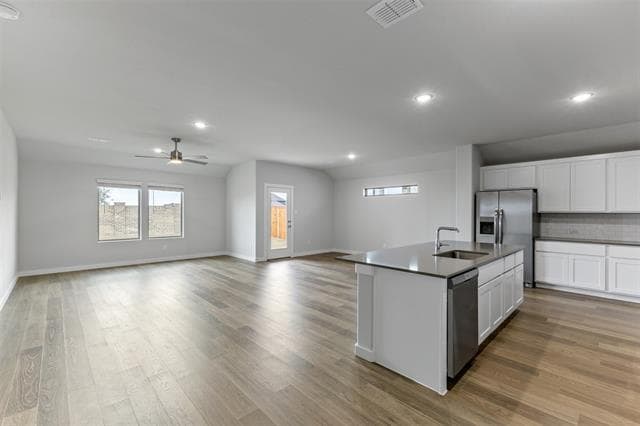 Photo - 905 Honeydew Ln