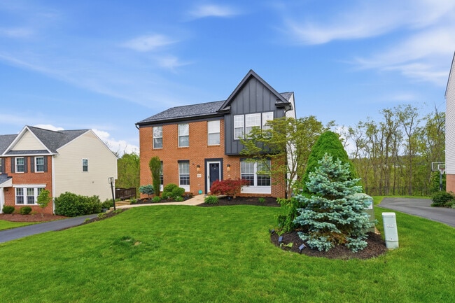 Photo - 316 Bridlewood Ct
