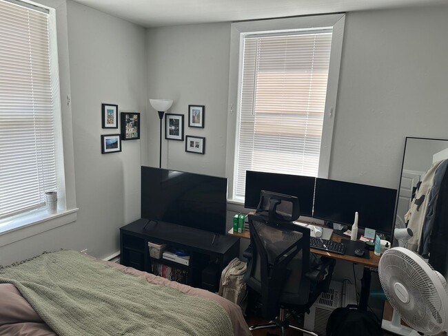 Photo - Nicely updated 2 bed in South Boston!  This is a STEAL at this price!