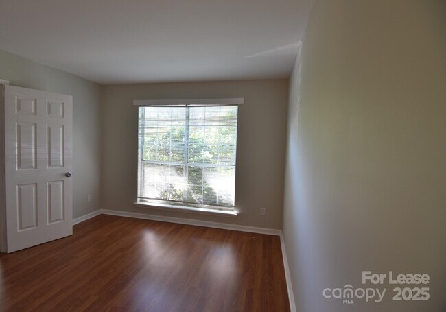 Photo - 8220 Golf Ridge Dr