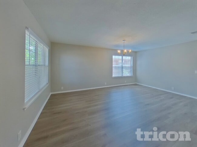Photo - 1308 Stetson Trail