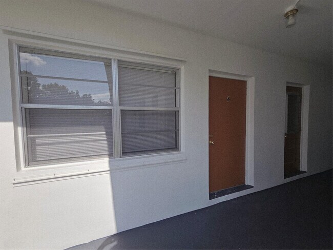 Photo - 1007 N 19th Ave Unit 4