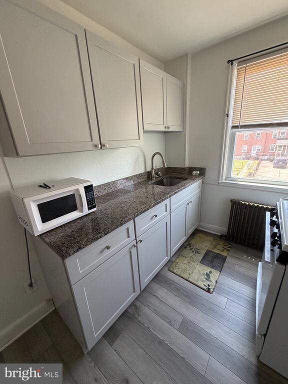 Photo - 2936 Yorkway