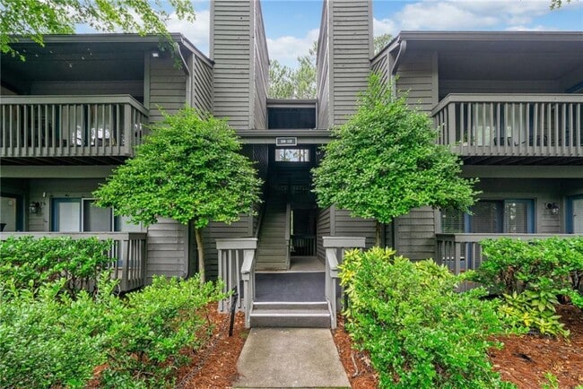 Photo - 113 Tuxworth Cir