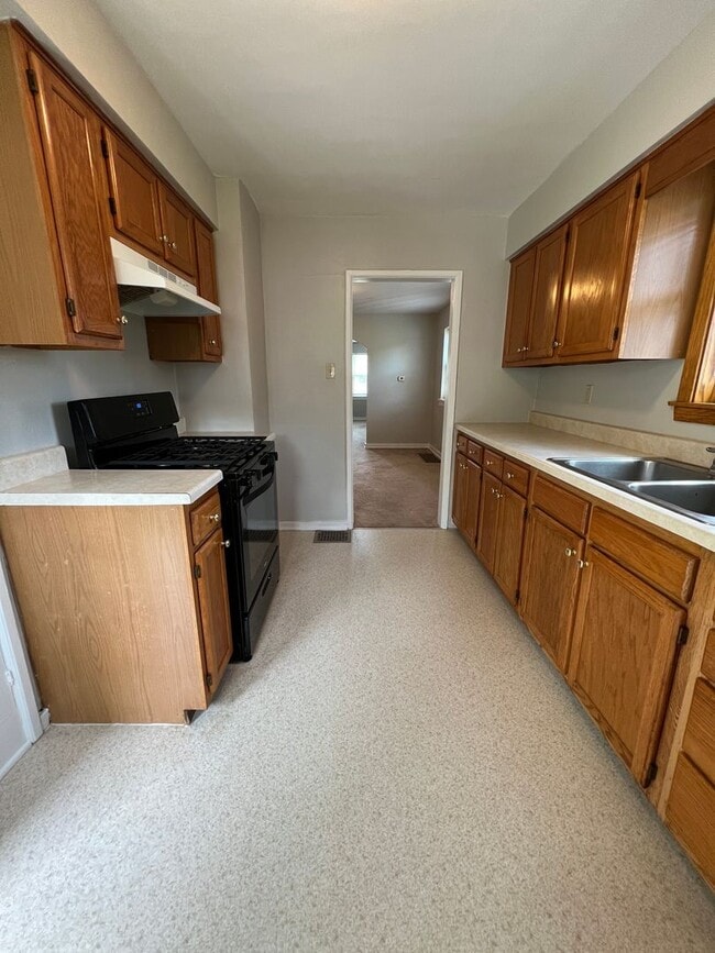 Photo - 1257 W 6th St