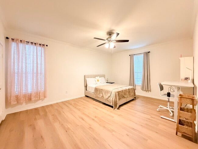 Photo - 2255 Braeswood Park Dr Unit 117