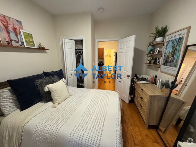 Building Photo - 58 Medford St Unit 1 Rental