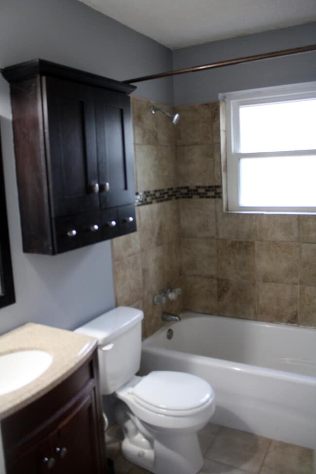 Bathroom - 2555 Eastbrook Dr