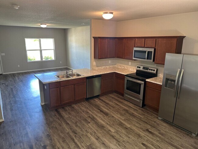 Photo - Spacious 5-Bed, 3.5-Bath Corner-Lot Home in West Fayetteville
