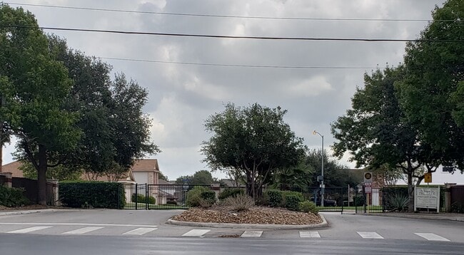 Photo - 7322 Kingsland