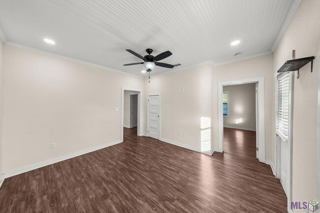 Photo - 306 Courthouse St