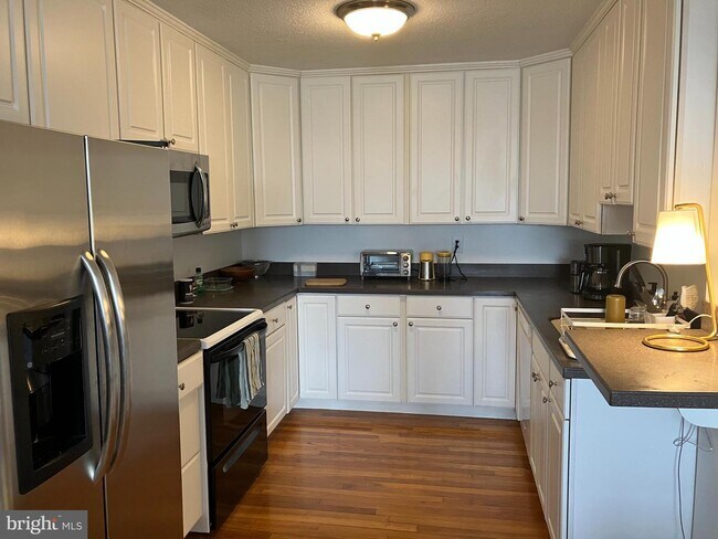 Photo - 1101 St Paul St Unit 808