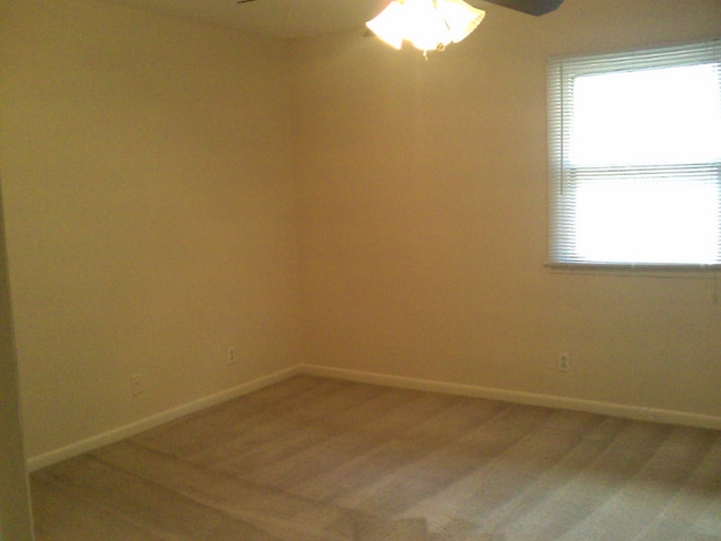 Photo - 3322 Fairmont Dr Unit #6