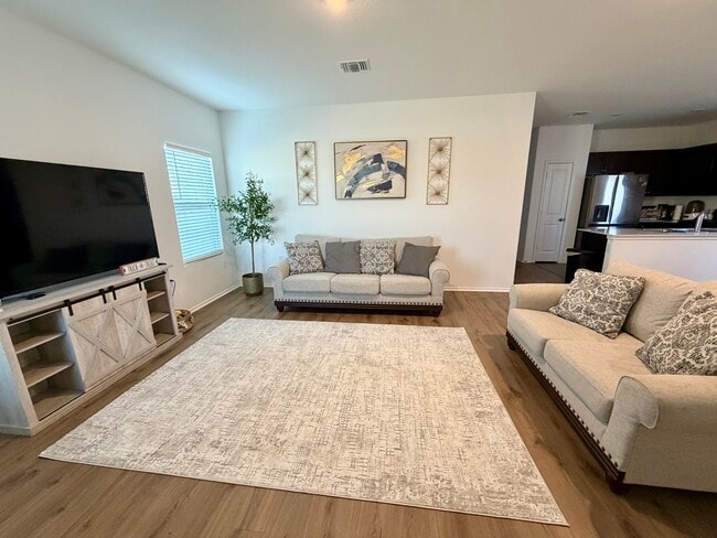 Photo - 2821 Dezmond Diamond Ct