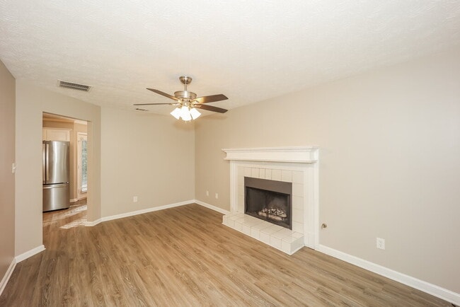 Photo - 110 Park Pl Ct
