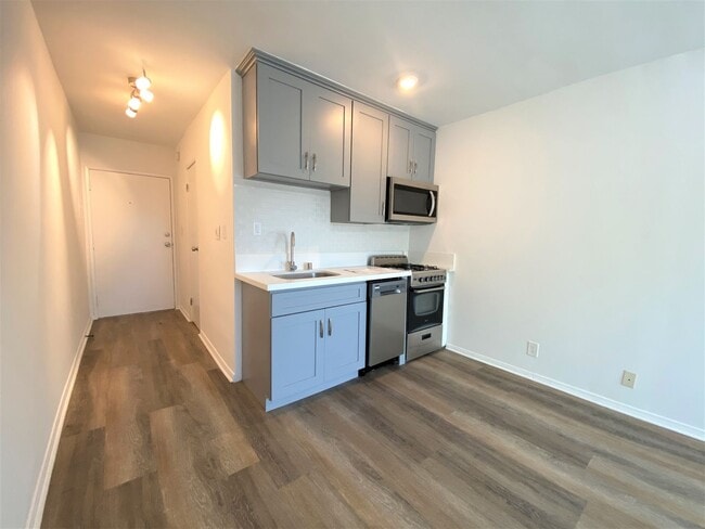 Photo - 1420 Seward St.