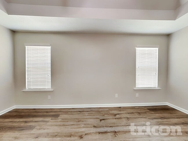 Photo - 1329 Royal Oak St