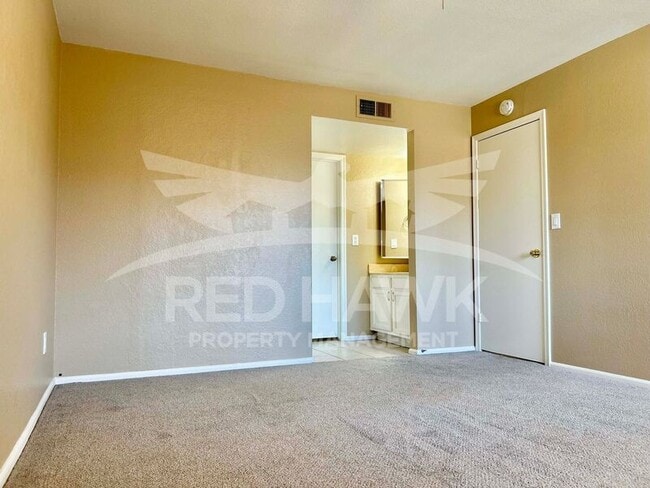 Photo - 623 W Guadalupe Rd