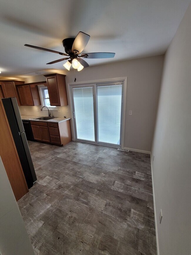 Photo - 3 Bedroom, 2 Bath Single Family Home in Camanche, IA