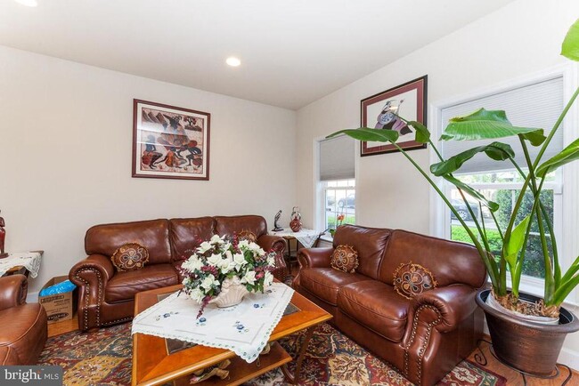 Photo - 14604 Crossfield Way