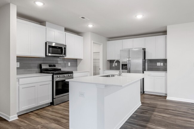 Building Photo - New constructed 5 bed 3 Bath Inman SC Rental