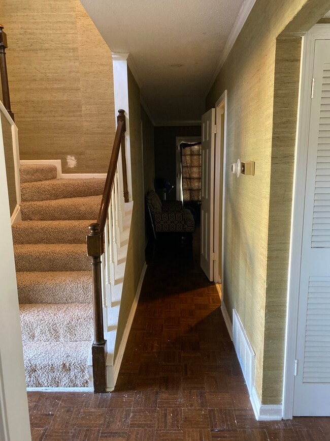 3649 Haughton Ln Unit 2