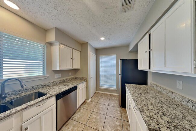 Photo - 7314 Crystalglen Dr