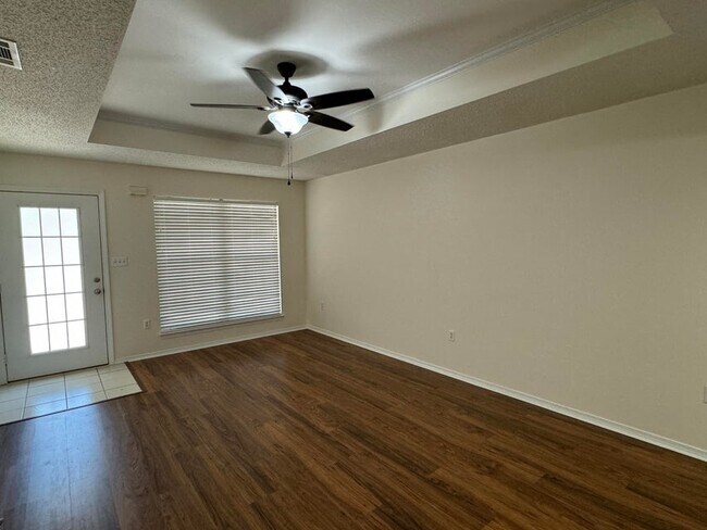 Photo - 1610 Chadwick Ln