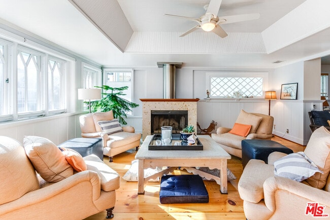 Photo - 145 Hart Ave