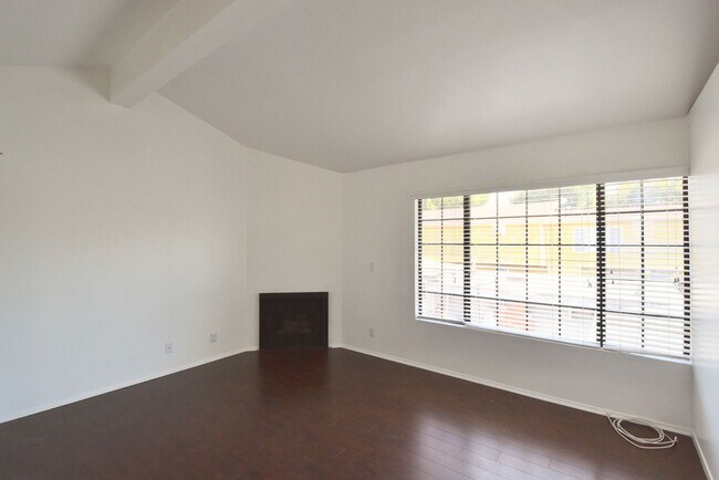 5744 Colfax Ave Unit 07