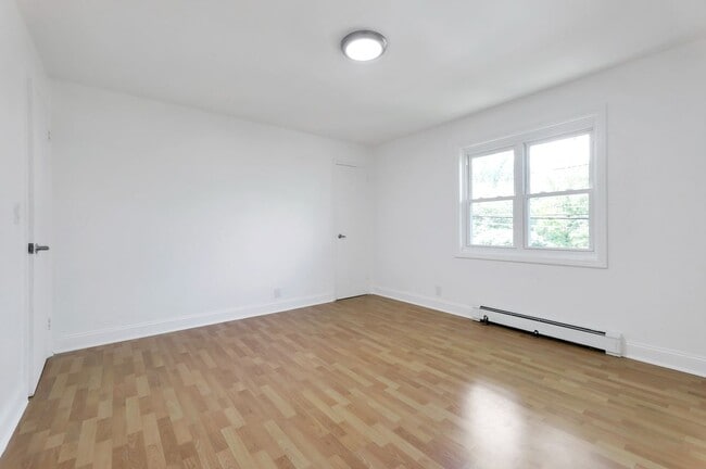 Photo - 179 Christie Heights #B, B Unit B