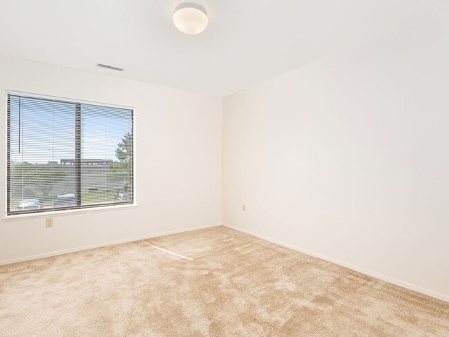 Oak Shores Apartments