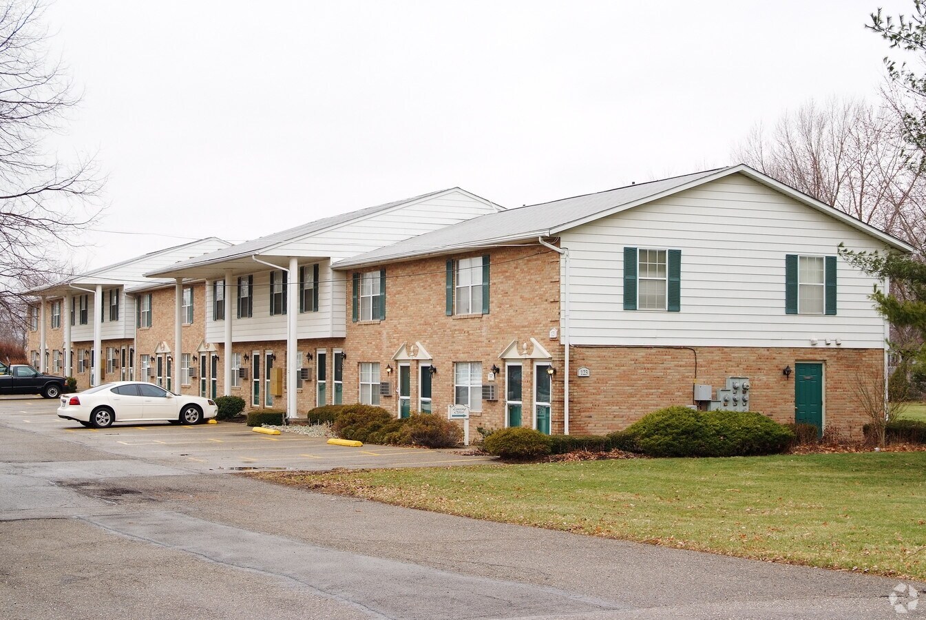 Maple Park Apartments - Maple Park Apartments