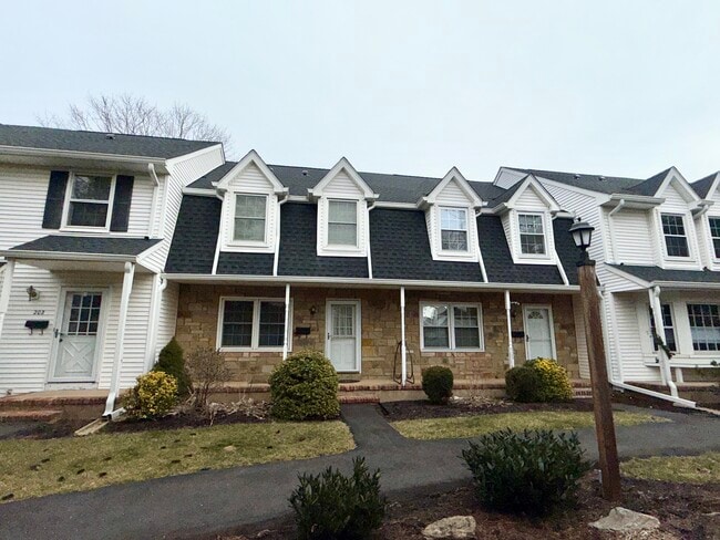 Building Photo - 203 Columbia Cmn