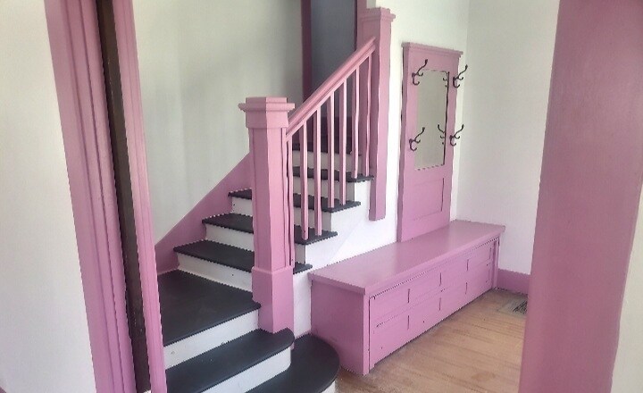 Photo - 839 W 5th St