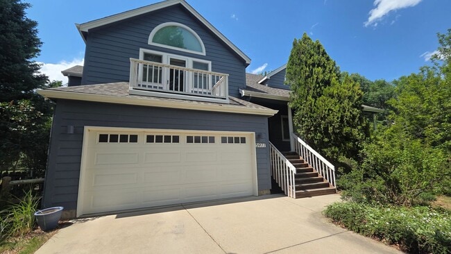 Building Photo - Beautiful 4 Bedroom 3.5 Bath - Boulder!
