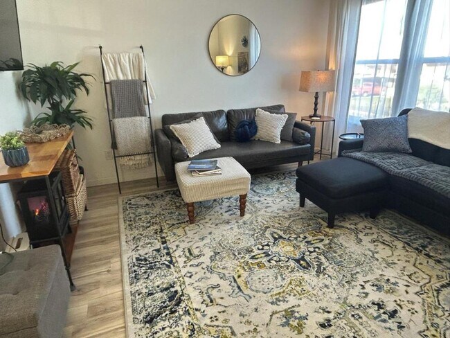 Photo - 417 N 10th St