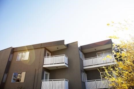 Primary Photo - Royalee Court