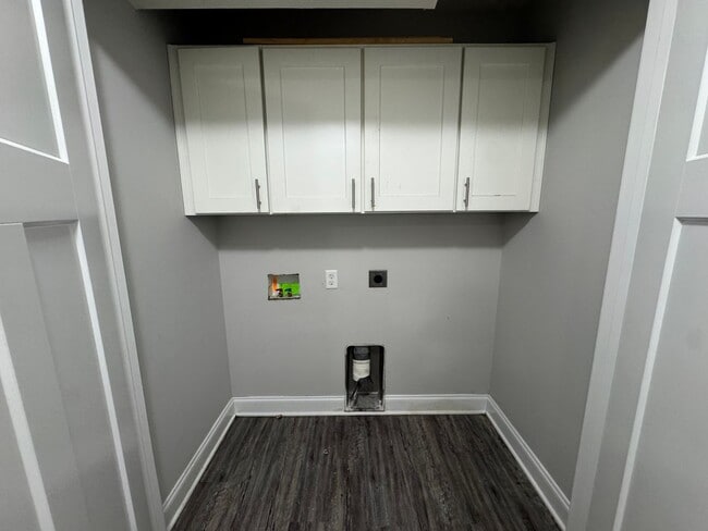 Photo - Spacious five bedroom, two bathroom home s...