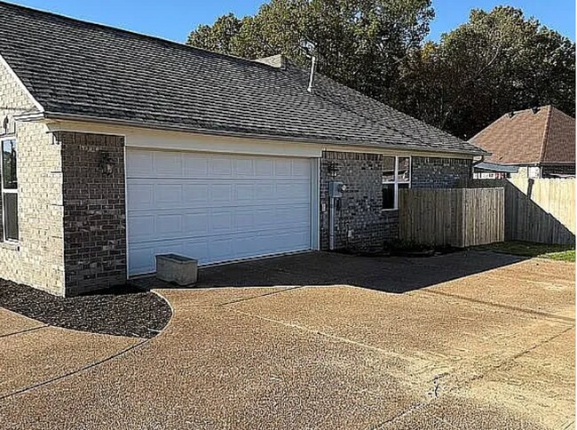 Photo - 1481 Middle School Rd