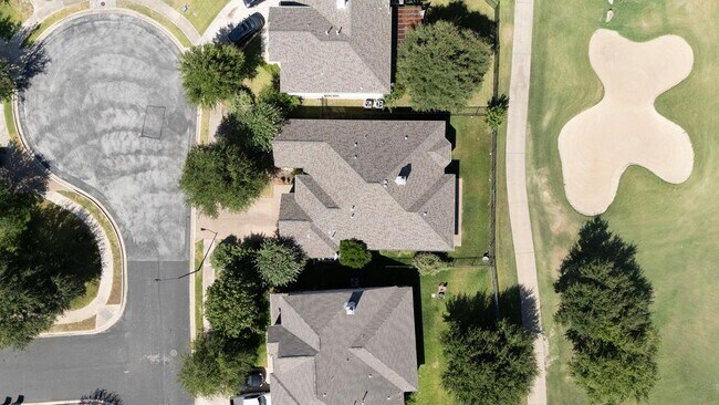 Photo - 904 Winding Creek Pl