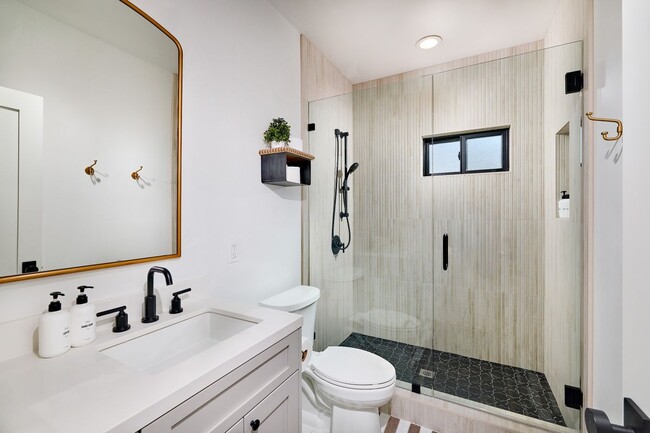 Photo - 2140 Mountain Vista Dr