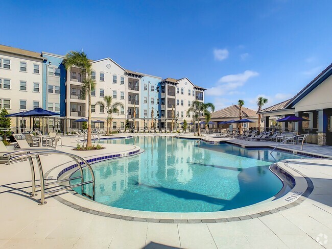 Building Photo - Bayfront On Sand Lake Rental