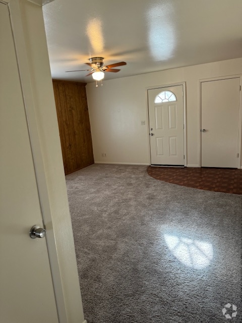 Building Photo - 100 Park Ln Rental