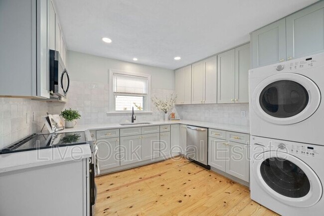Photo - 7605 Atlantic Ave Unit B