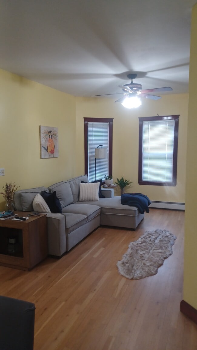 Photo - 8 Buttonwood St