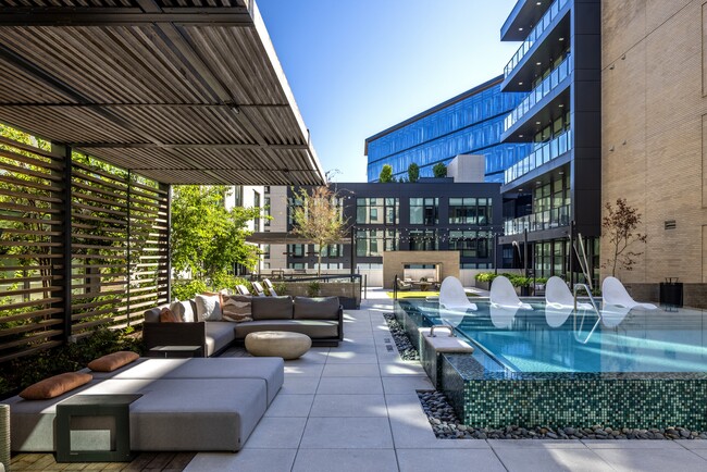 Building Photo - The Crescent Rental