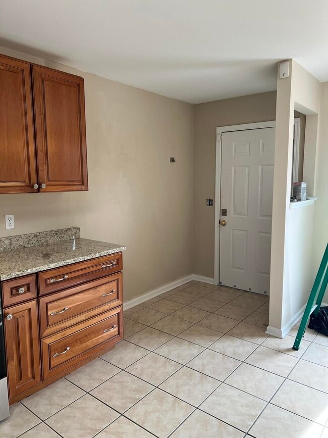 Photo - 601 Sherard Cir