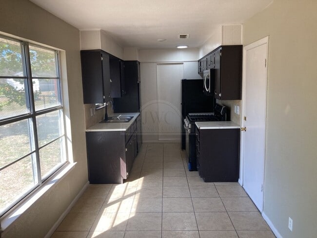 Photo - 1202 Alta Mira Dr