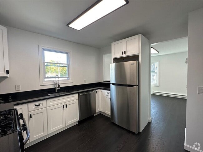 Building Photo - 212-212 N Main St Unit 2F Rental